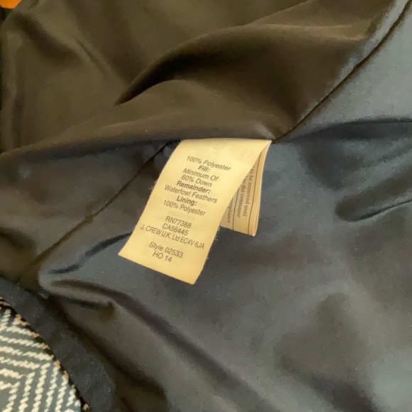 J CREW PUFFER VEST - Picture 7 of 8